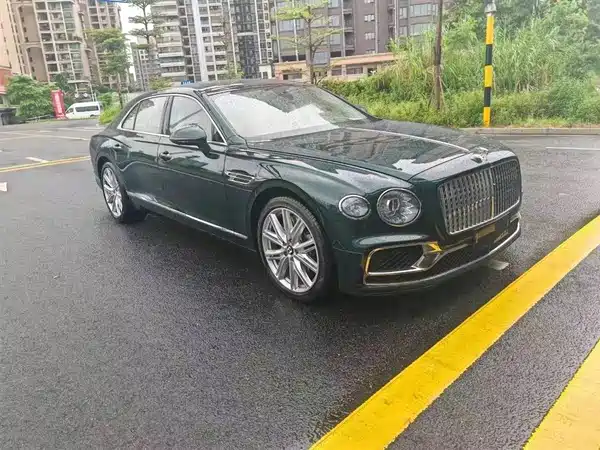 Bentley Flying Spur 2023