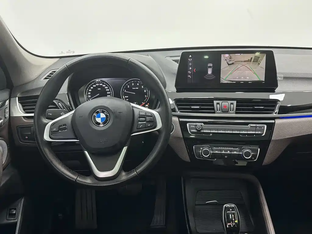 BMW X1 2022 — фото 11