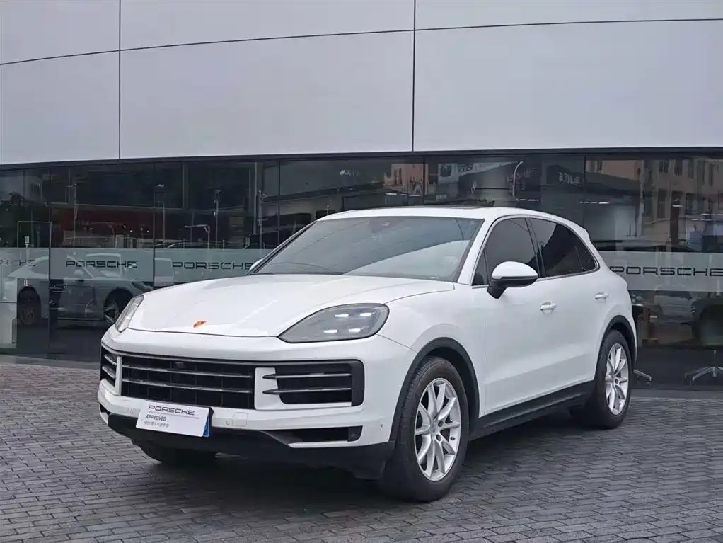 Porsche Cayenne 2024 — фото 1