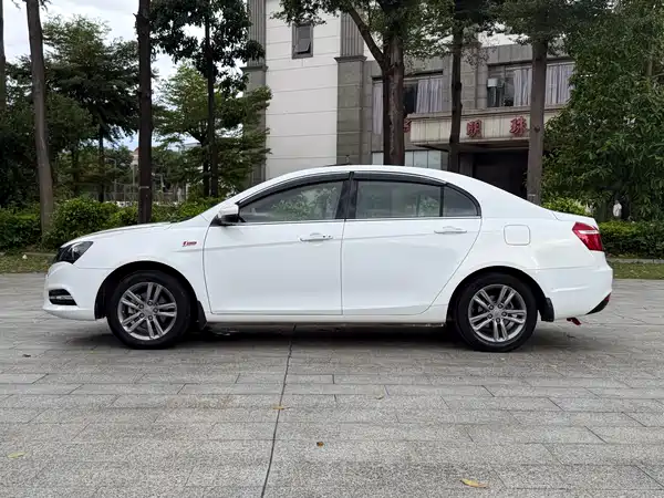 Geely Emgrand 2018