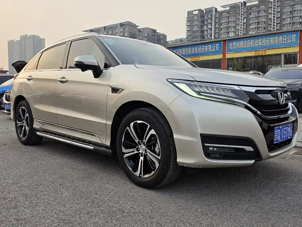 Honda UR-V 2017 — фото 3