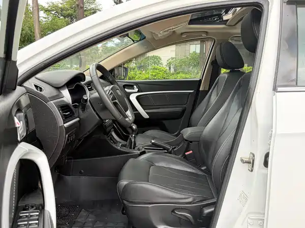 Geely Emgrand 2018
