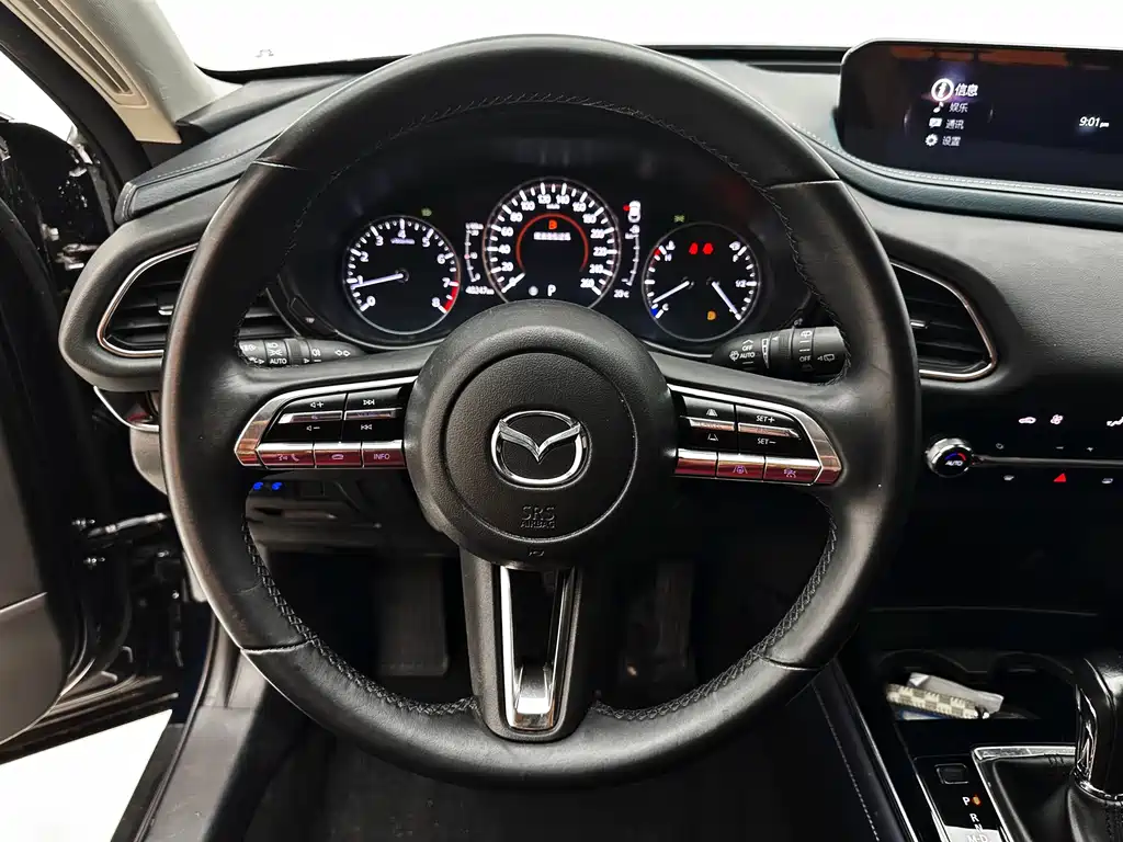 Mazda CX-30 2021 — фото 19