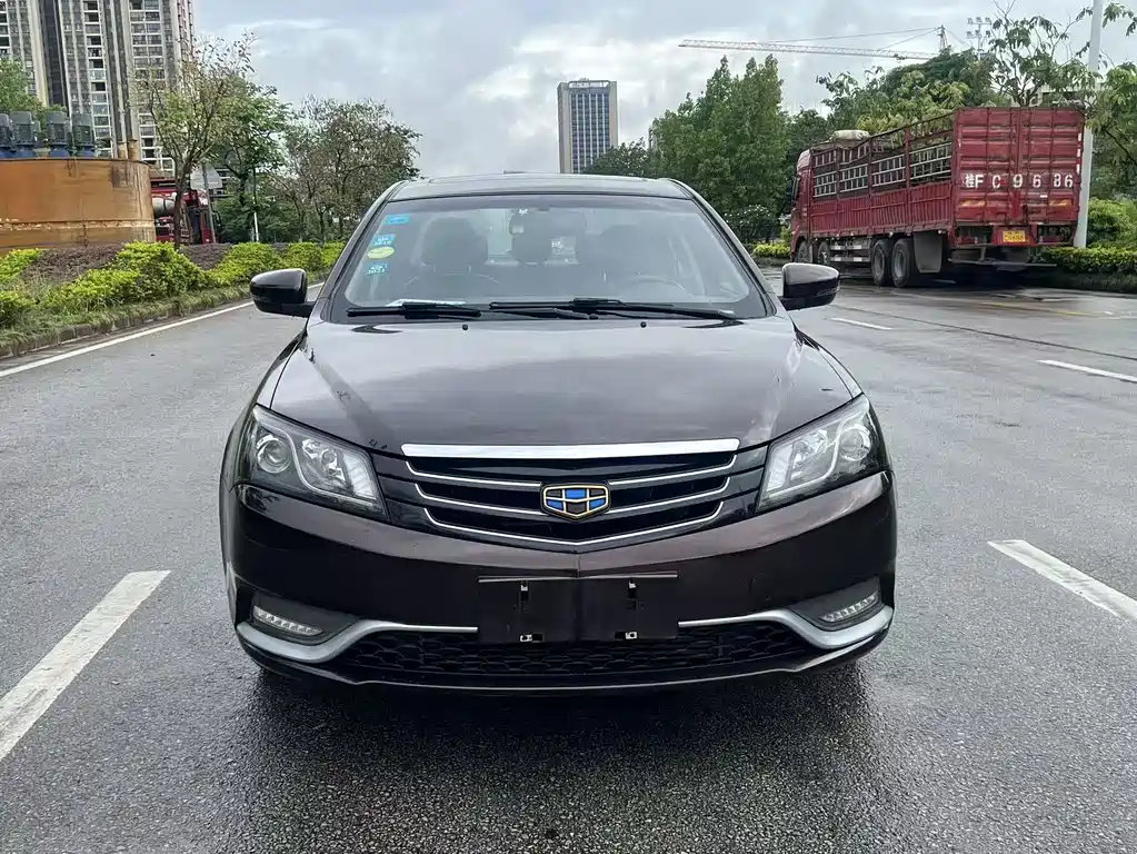Geely Emgrand 2015 — фото 2