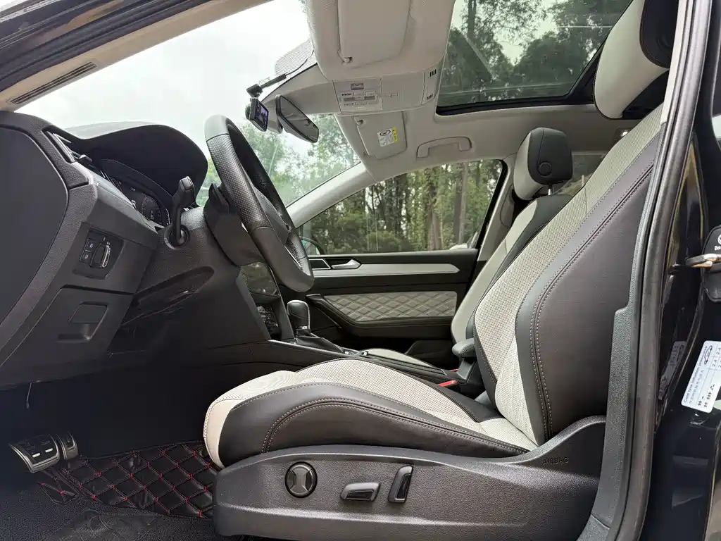 Volkswagen Magotan 2023