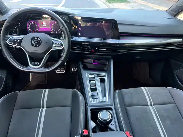 Volkswagen Golf 2022