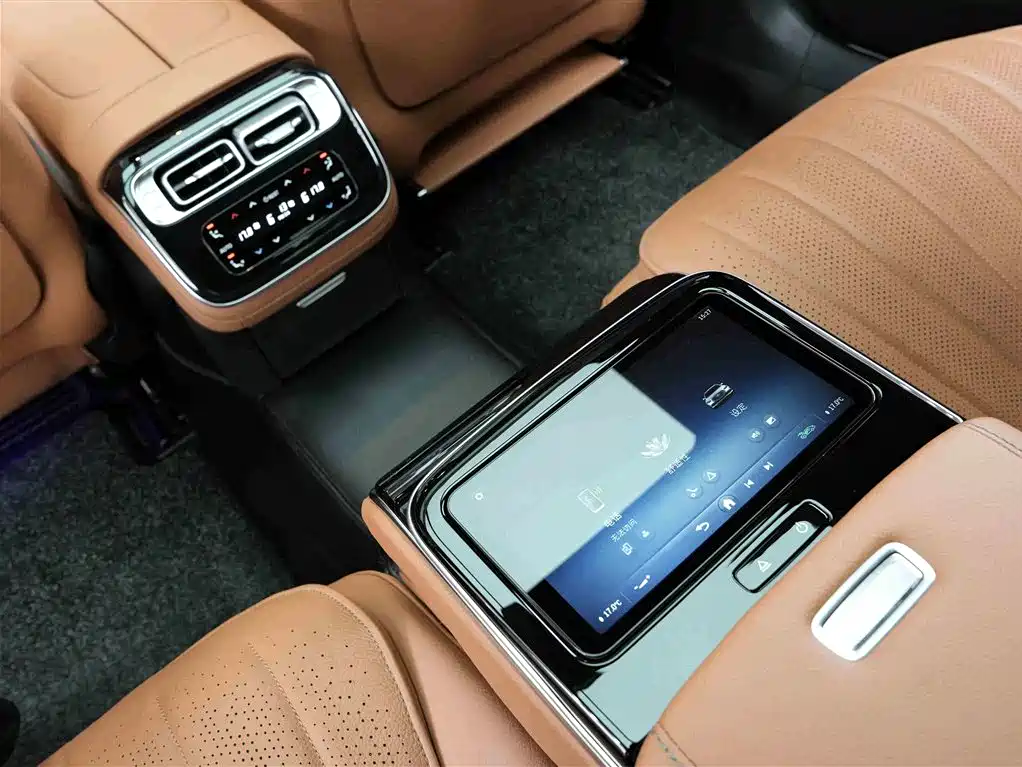 Mercedes-Benz S-Class 2023 — фото 19