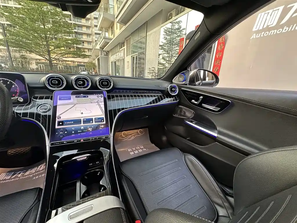 Mercedes-Benz C-Class 2023 — фото 17