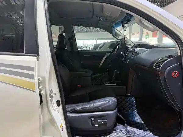 Toyota Prado 2017