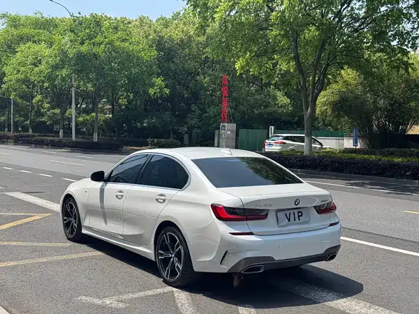 BMW 3 Series 2022