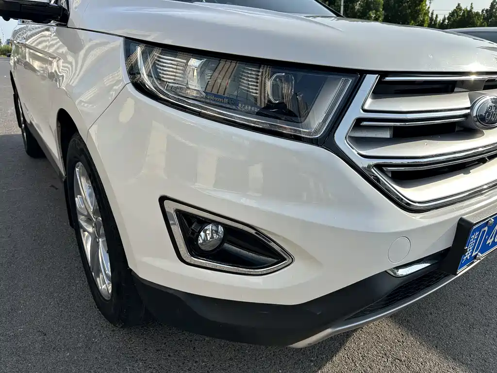 Ford Edge 2015 — фото 10