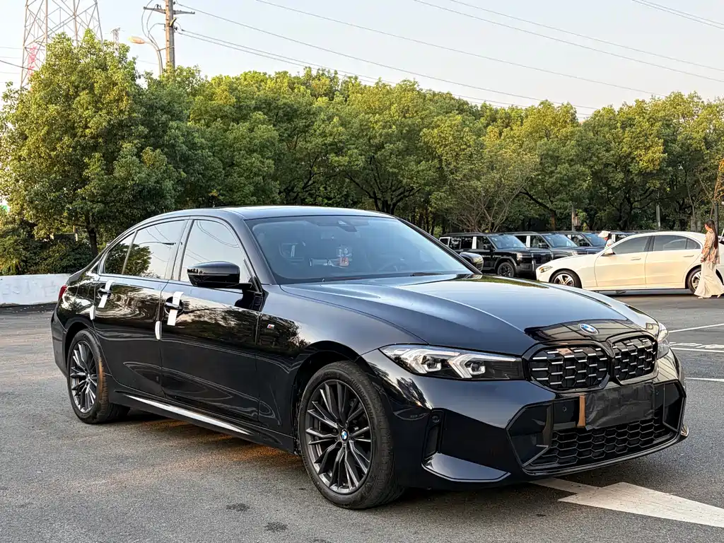BMW 3 Series 2023