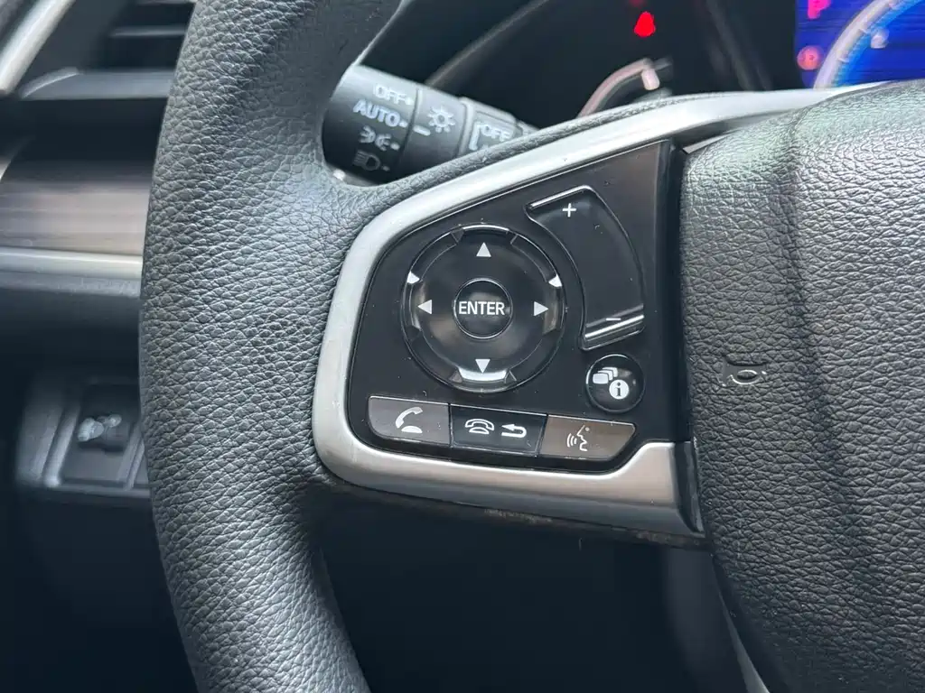 Honda Civic 2020 — фото 20