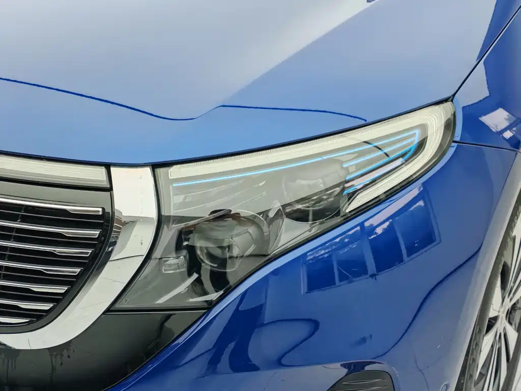 Mercedes-Benz EQC 2021
