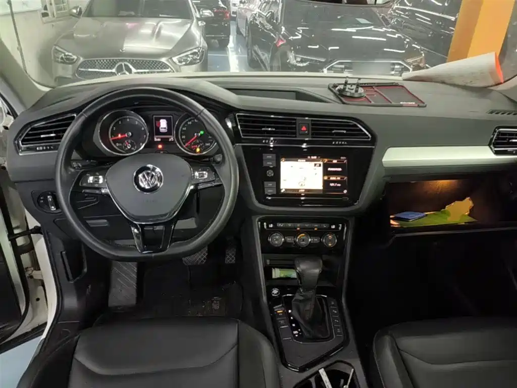 Volkswagen Tiguan L 2019 — фото 10