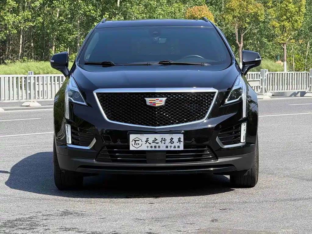 Cadillac XT5 2024 — фото 2