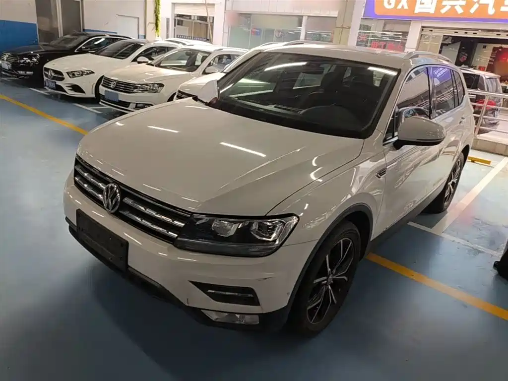 Volkswagen Tiguan L 2019 — фото 2