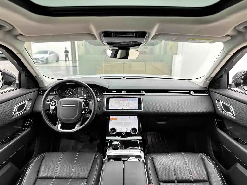 Land Rover Velar 2018 — фото 12