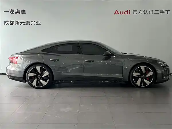 Audi e-tron GT 2025
