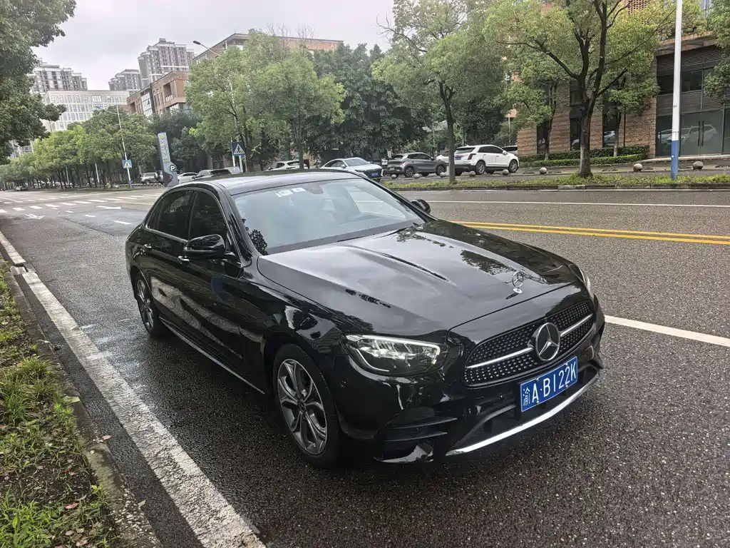Mercedes-Benz E-Class 2022