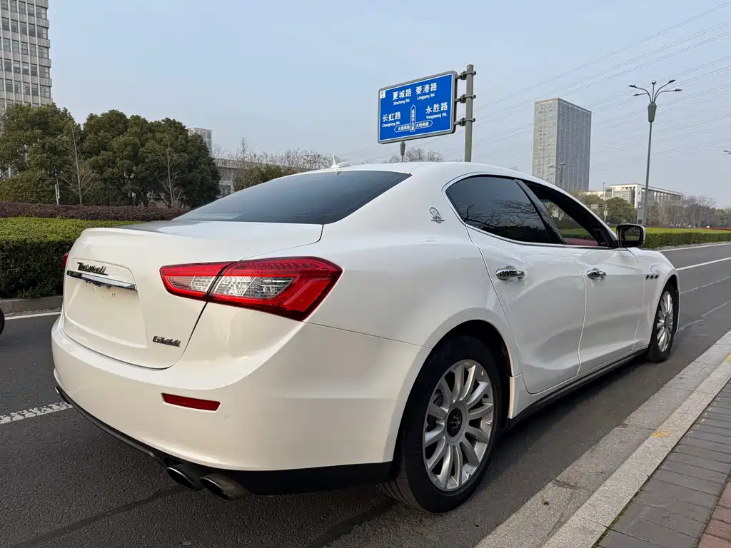 Maserati Ghibli 2015 — фото 5