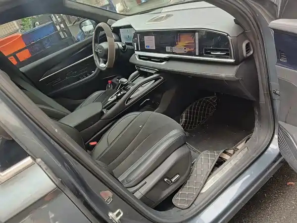 Geely Xingyue L 2024