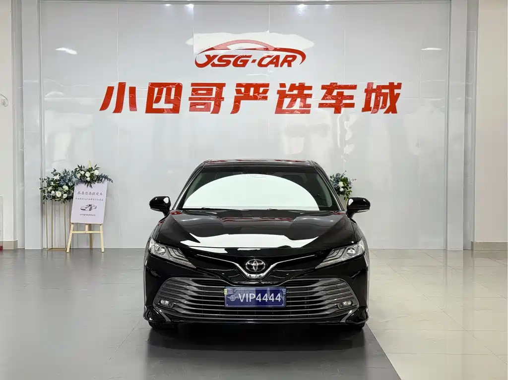 Toyota Camry 2019 — фото 2