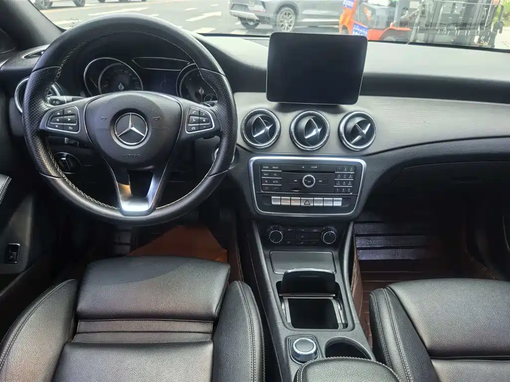 Mercedes-Benz CLA 2017 — фото 4
