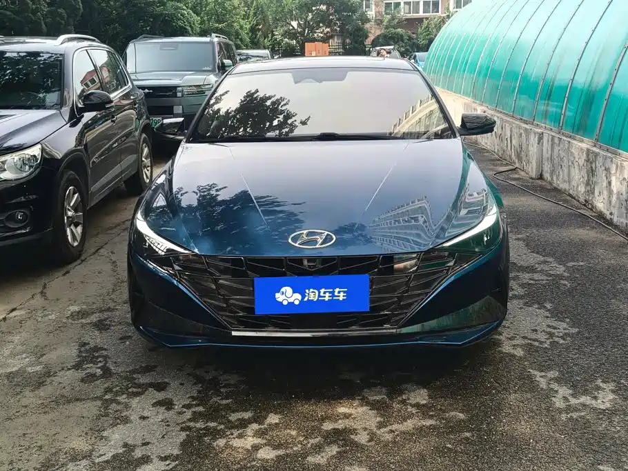 Hyundai Elantra 2021
