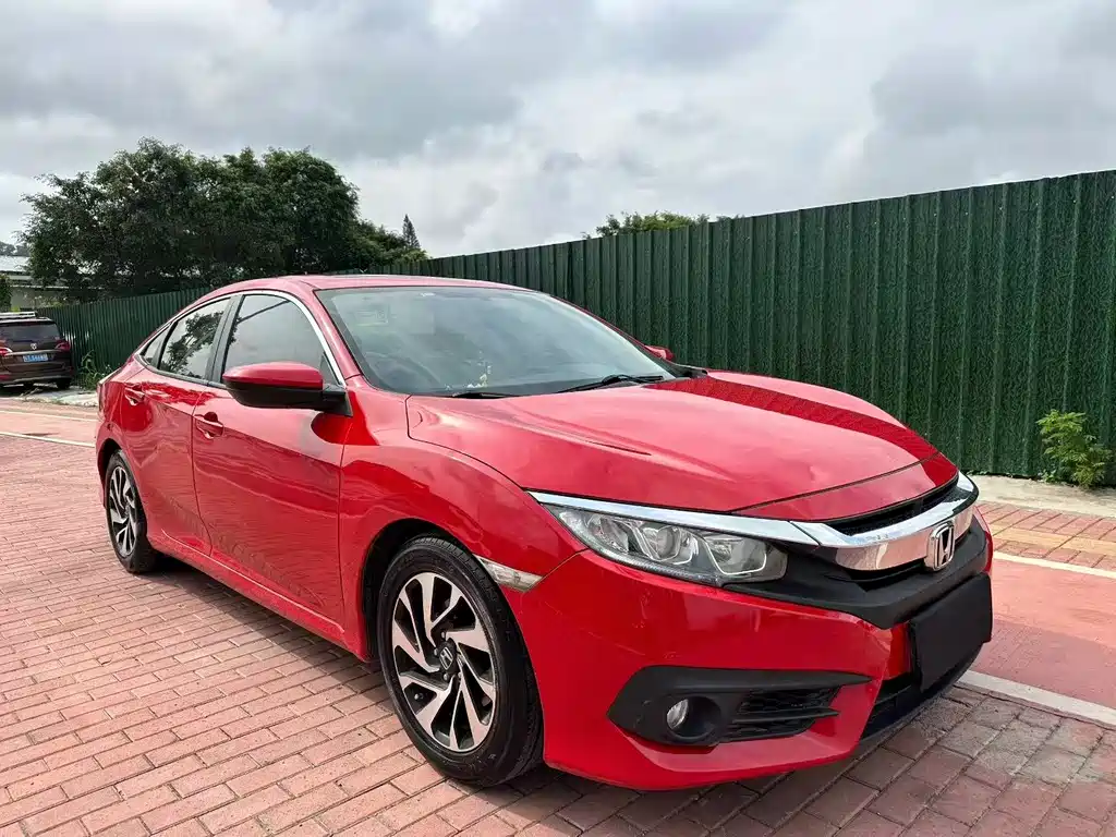 Honda Civic 2018 — фото 3