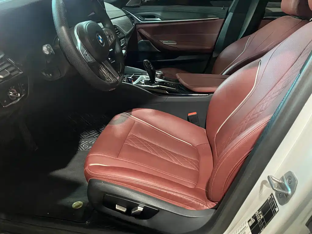 BMW 5 Series 2023