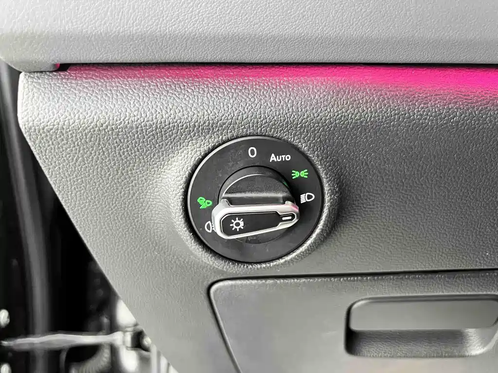 Volkswagen Sagitar 2022 — фото 11