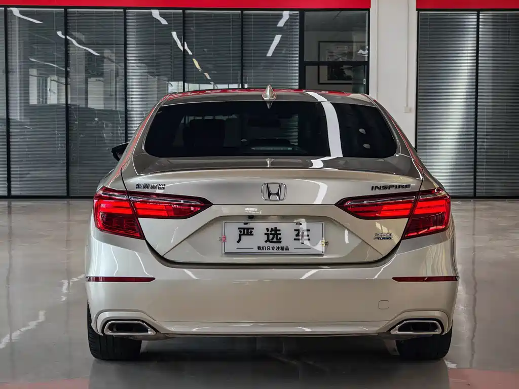 Honda Inspire 2019 — фото 8
