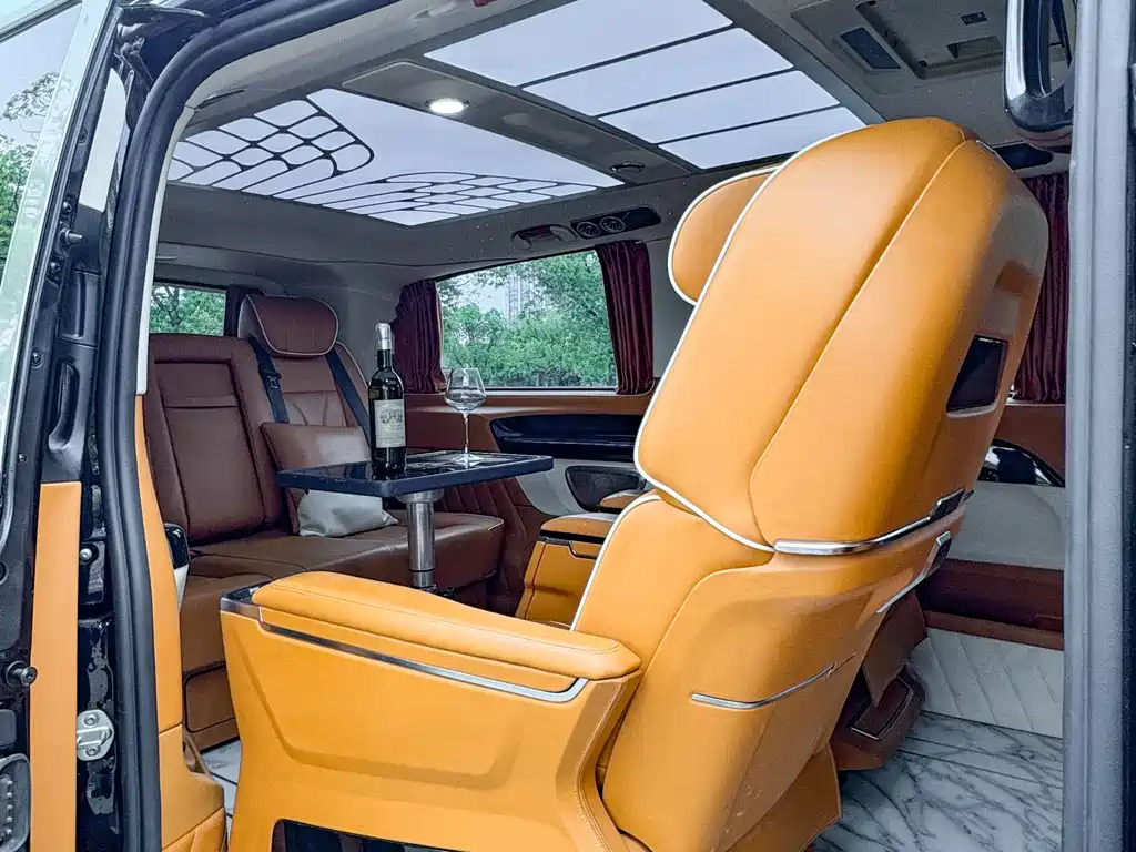 Mercedes-Benz Vito 2023 — фото 15