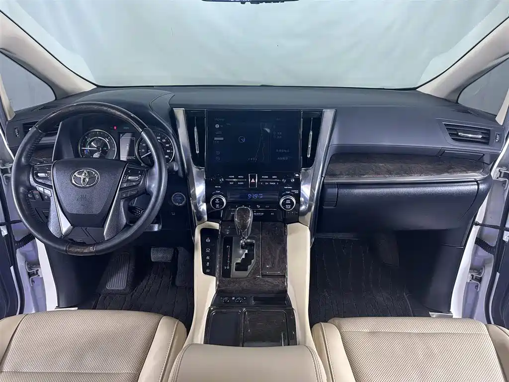 Toyota Vellfire 2023 — фото 14