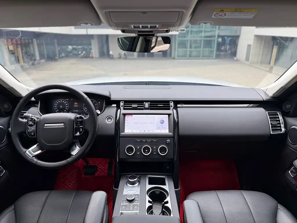 Land Rover Discovery 2020 — фото 6