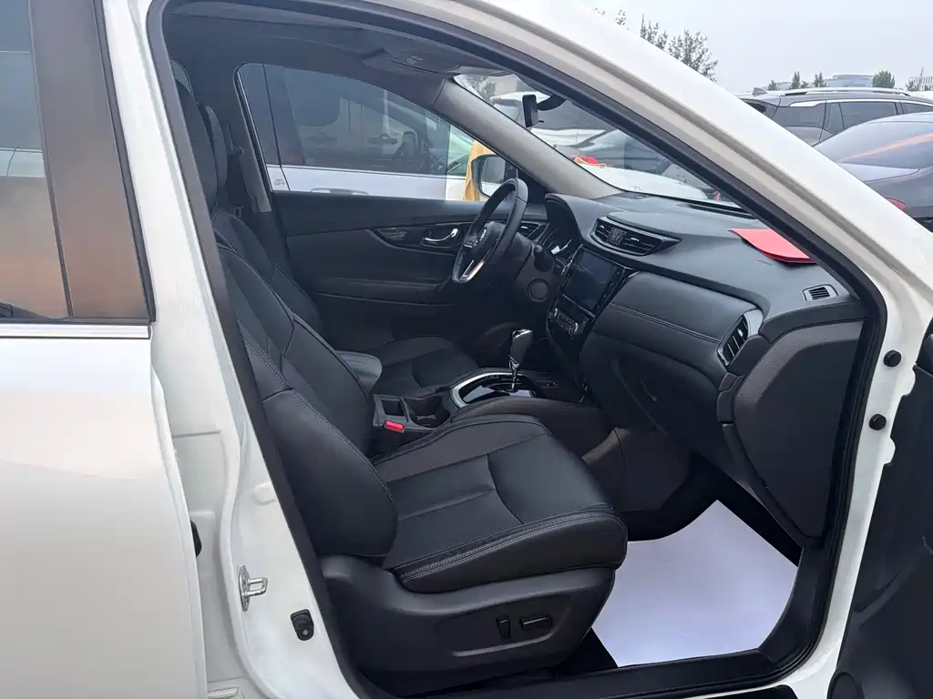 Nissan X-Trail 2021 — фото 18