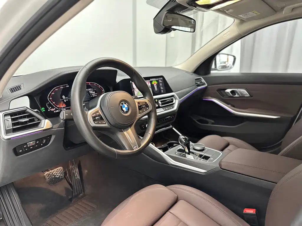 BMW 3 Series 2021 — фото 16