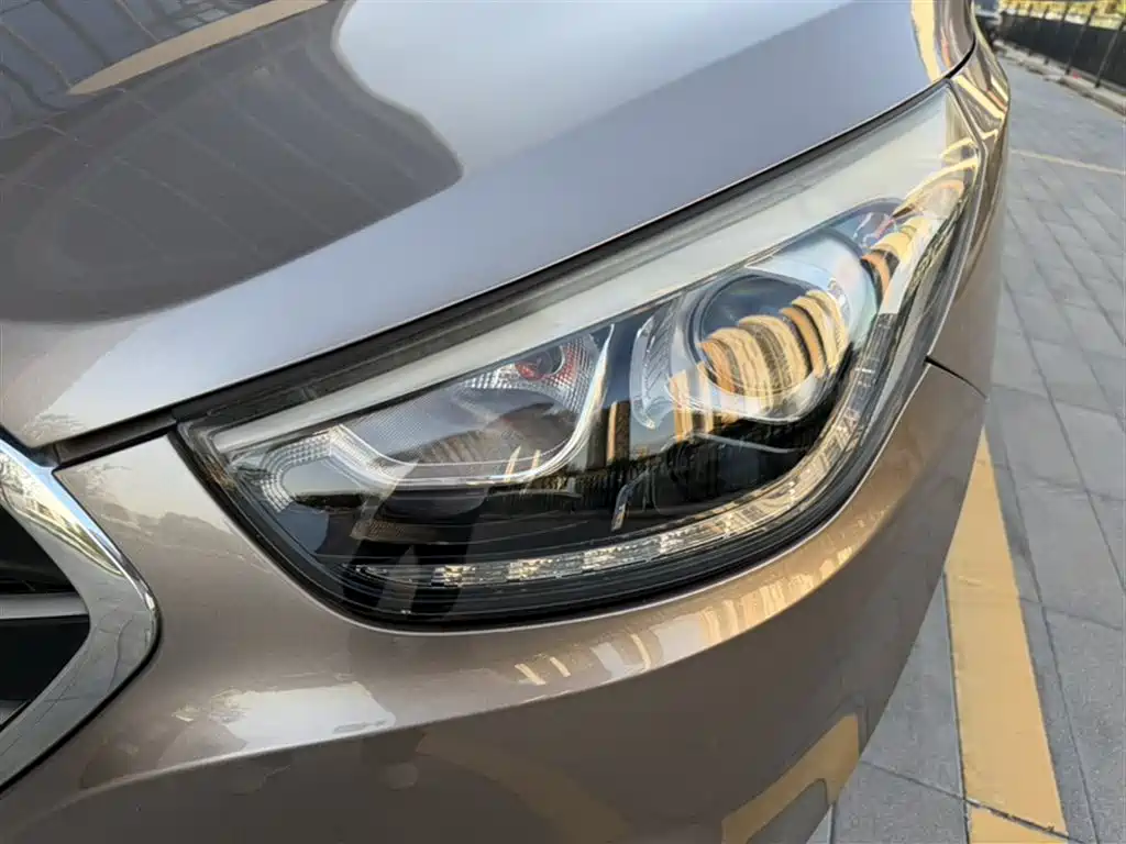 Hyundai ix35 2016 — фото 18