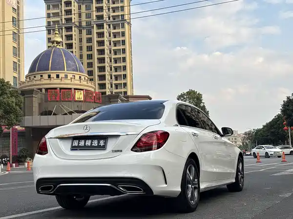 Mercedes-Benz C-Class 2019