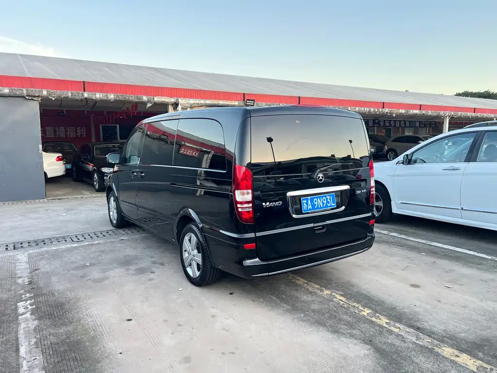 Mercedes-Benz Viano 2015 — фото 18