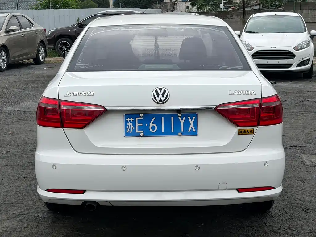 Volkswagen Lavida 2014