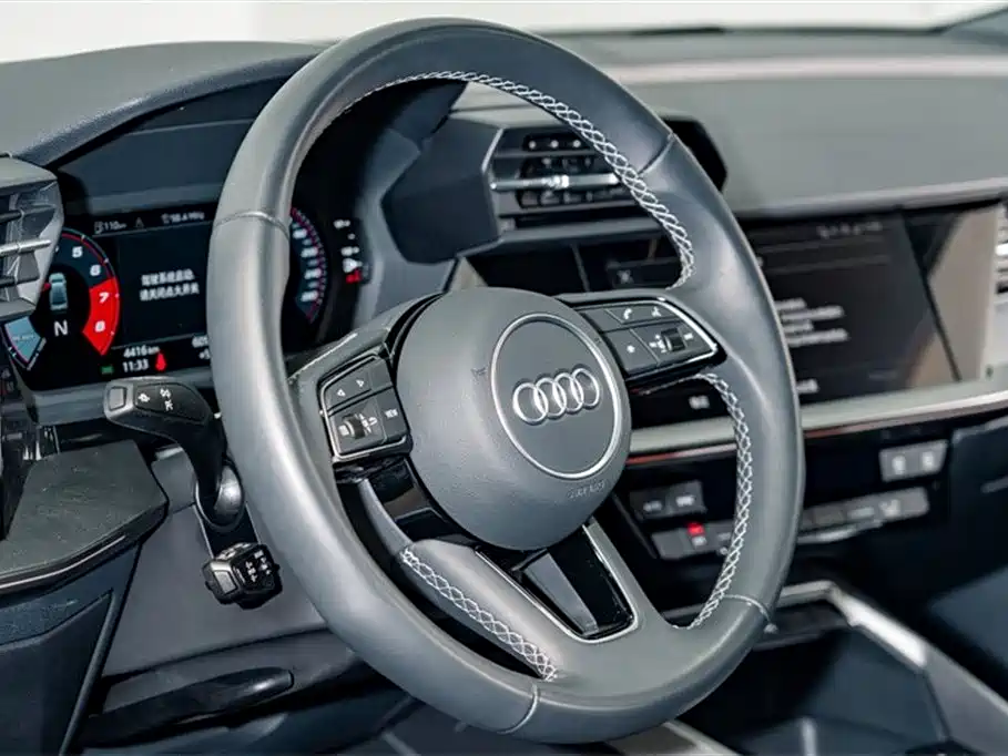 Audi A3 2024 — фото 10