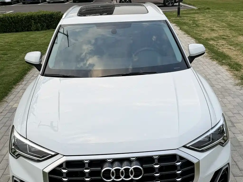Audi Q3 2023 — фото 9