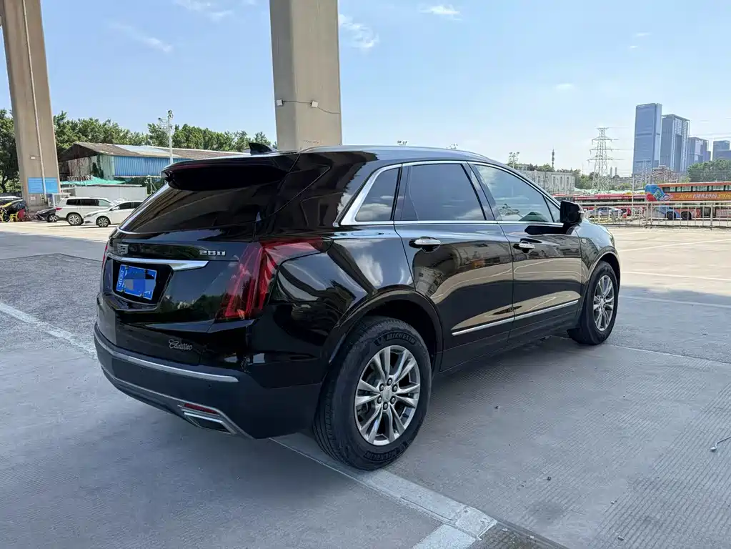 Cadillac XT5 2020 — фото 6