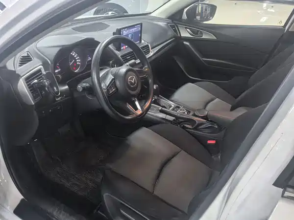 Mazda 3 Axela 2017