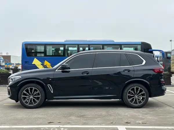 BMW X5 2022