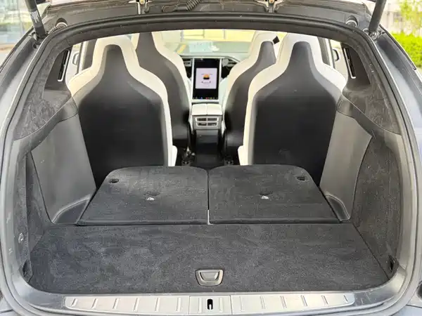 Tesla Model X 2017