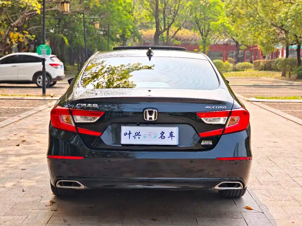 Honda Accord 2019 — фото 15