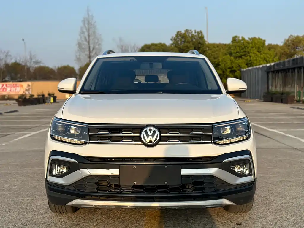 Volkswagen T-Cross 2020 — фото 2